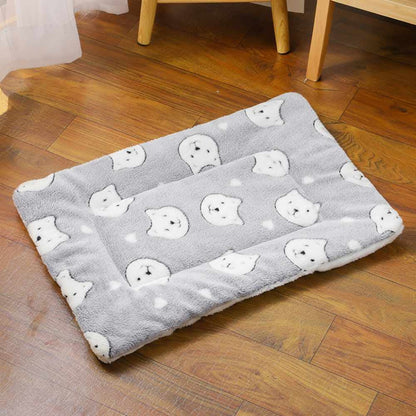 Cozy Self-Warming Cat Bed